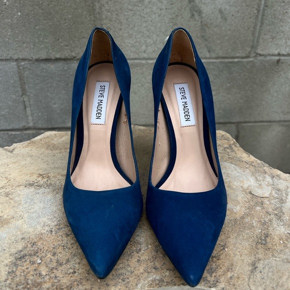 Steve Madden blue suede heel size 7 - Picture 1 of 4